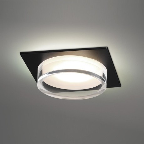 Светильник встраиваемый GX53 Novotech GEM 371028