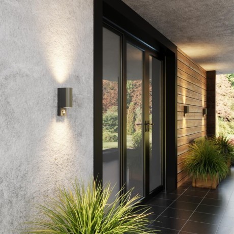 Уличный настенный светильник с датчиком движения и датчиком освещенности Motto 4390/2W