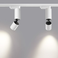 Трехжильный однофазный трековый светодиодный светильник Novotech Tubo 359318 600лм 5Вт