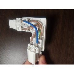 Прямой соединитель трехфазных шинопроводов Novotech 135050