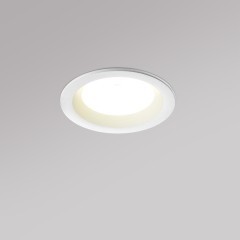 359840 Белый встраиваемый светильник с переключателем цв. температуры и угла рассеивания 40 и 120° IP44 10W CRI90 UGR<16 2700-3200-4000К Novotech RAYN